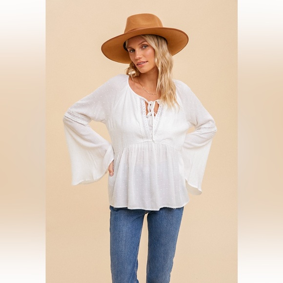 15. Hem & Thread Women’s Blouse Swiss Dot Flare Sleeve Lace White NWT - Picture 6 of 8